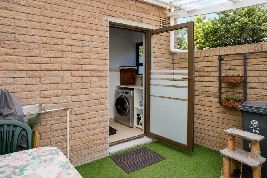 3 Bedroom Property for Sale in Waves Edge Western Cape
